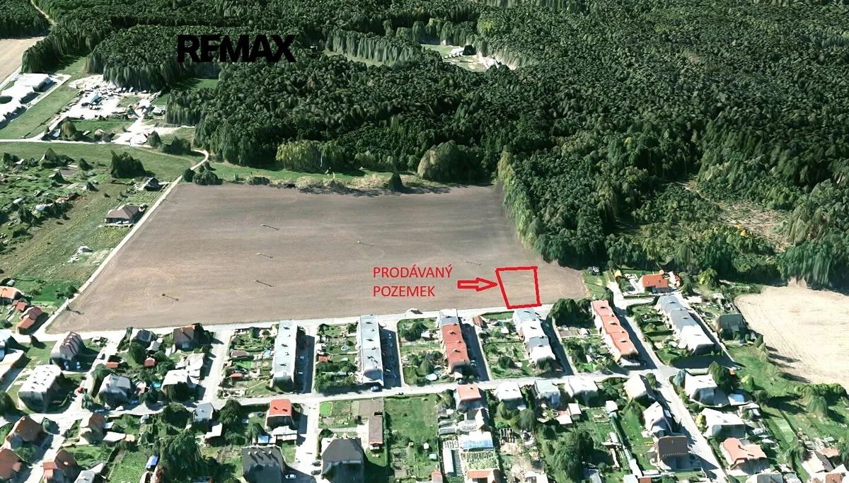 Prodej stavebního pozemku 906 m²